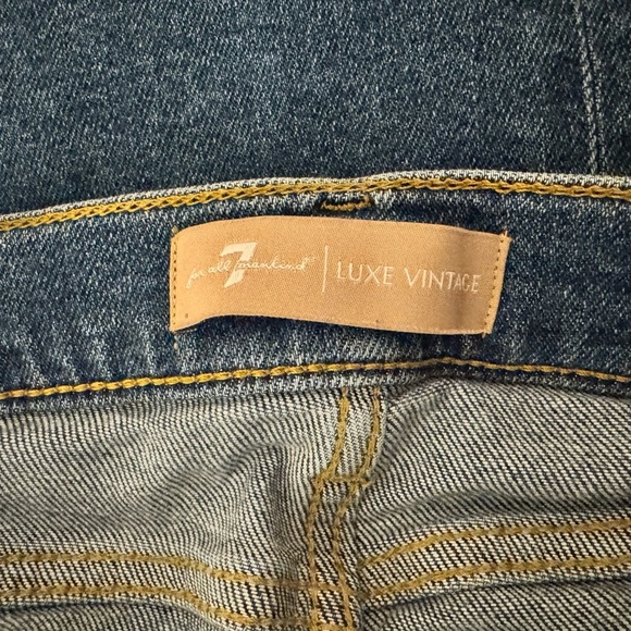 7 For All Mankind EUC size 28 High Waist Slim Kick Flare in Blue Print - Picture 4 of 5